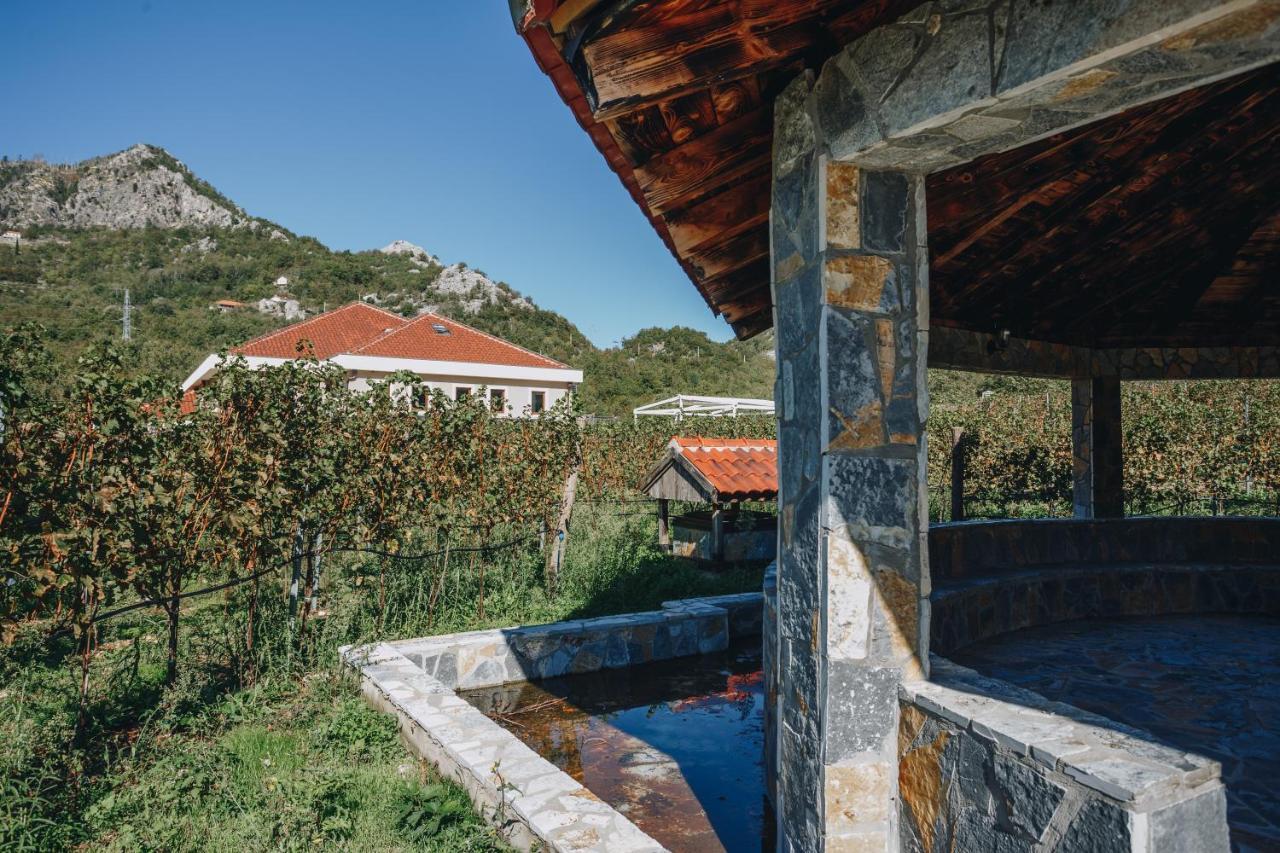 Eco Winery Lipovac Apartments سيتينيي المظهر الخارجي الصورة